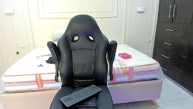 ANDRES_STUD live cam