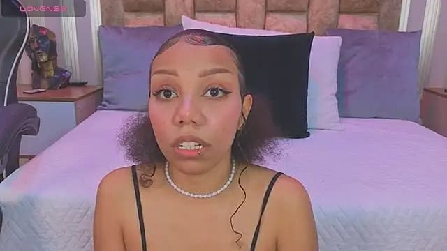 lilith_pink__ live cam