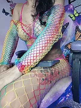 DaslyTsRoze live cam on Stripchat