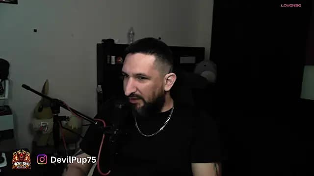 DevilPup75_ live cam