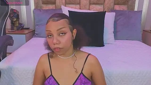lilith_pink__ live cam on Stripchat