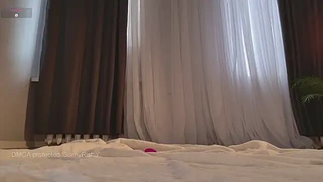 SunnyRisha live cam
