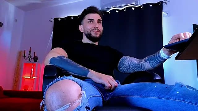 MightyAaron66 live cam