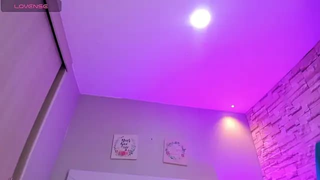 nicole__parker1 live cam