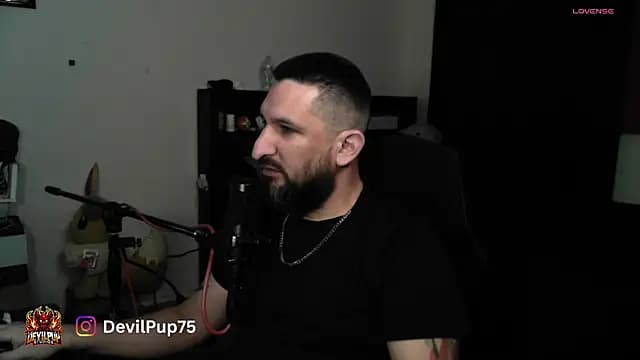 DevilPup75_ live cam
