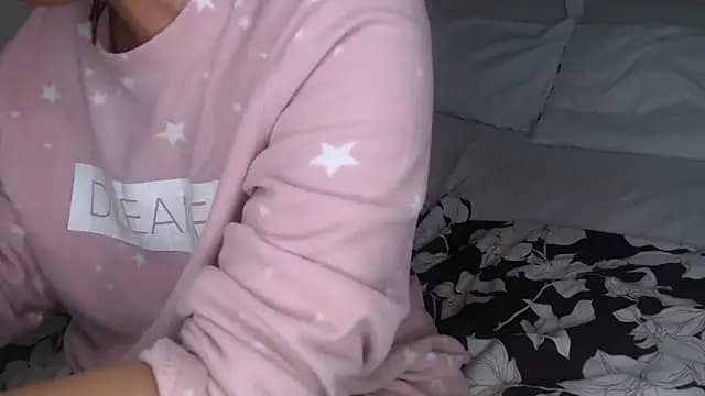 Bella_2025 live cam