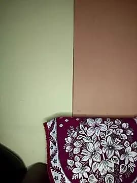 vanika2000 live cam on Stripchat