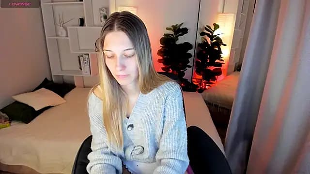 LauraPurr live cam