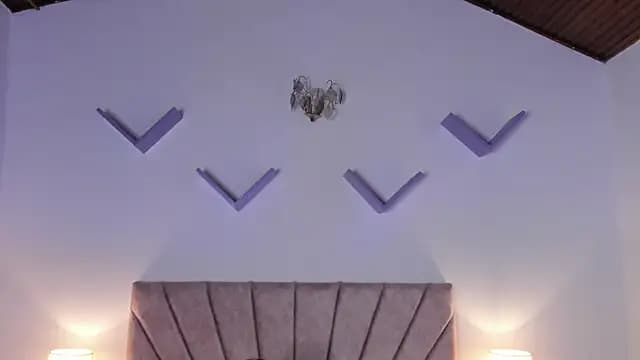 Rylle18_ live cam on Stripchat