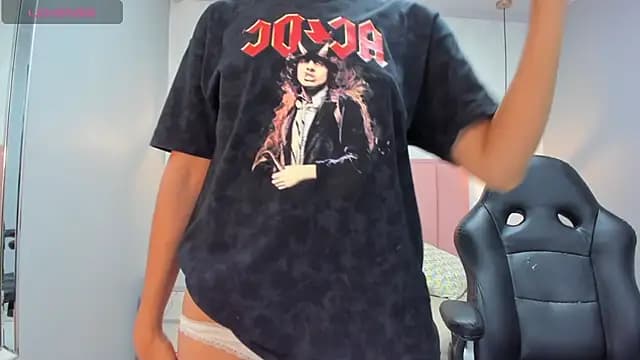 chelsyquinn live cam