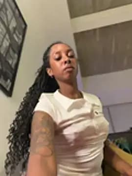 Your_Paris live cam on Stripchat