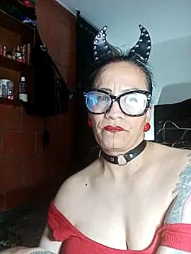 Taylor-hardcore live cam