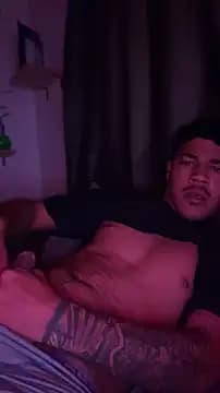 Ugh_Manux live cam