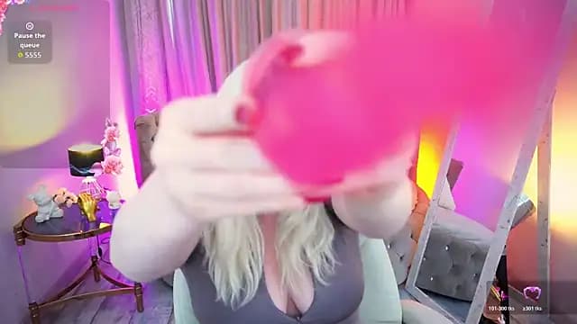 CocoSecretss live cam