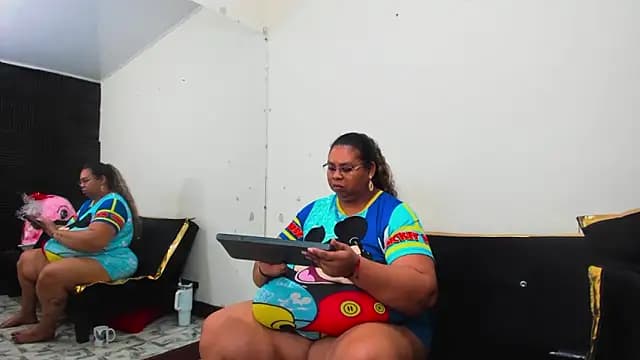 Lynn_Jones live cam