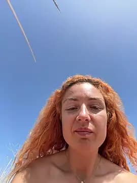 Reddgiirl live cam