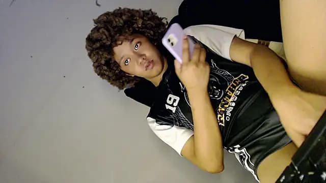 YOURFAVDOLLYXXX_ live cam