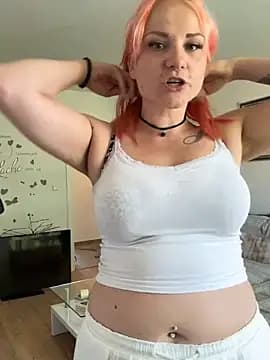 Fiebie_licious_ live cam