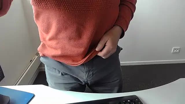 Buggemann live cam on Stripchat