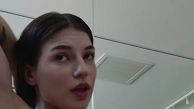 christahot live cam