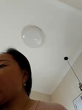 cro-J live cam