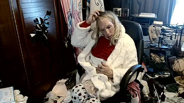 Ombeline1 live cam