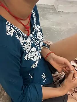 Pooja_Love143 live cam