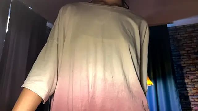 CurlyWinx live cam