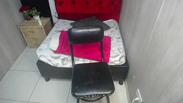esmeralda__black live cam