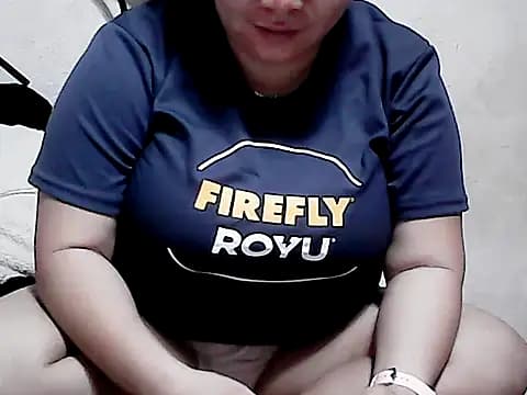 HornyPussie69 live cam
