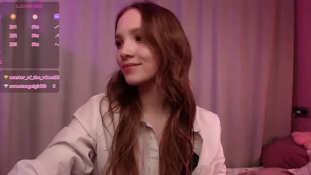 Adria_Arjona live cam