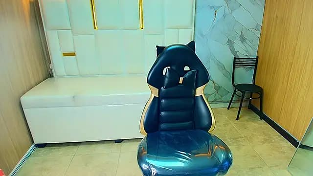 Samantha_petite_tf live cam