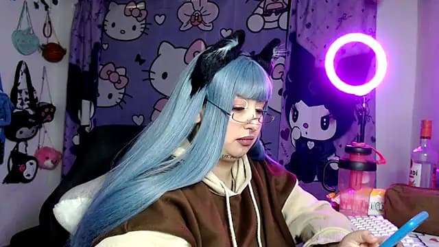 lussyevans24 live cam