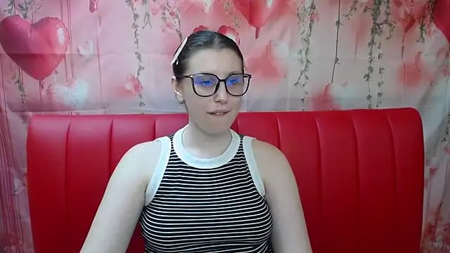 LilianaShine live cam