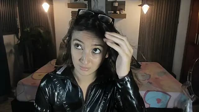 Alucarda666 live cam