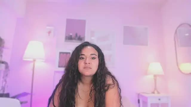 Kitty_lulu_ live cam