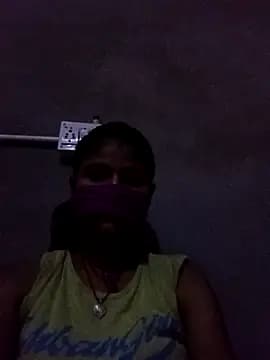 Tiyaasa live cam