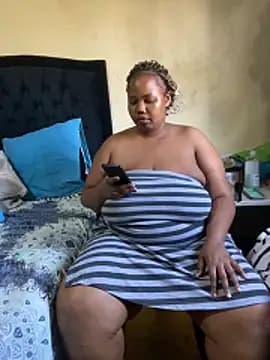 Curvycandy95 live cam