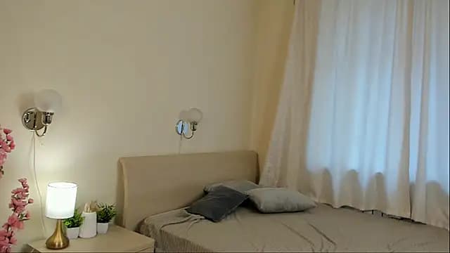 PaleAurix live cam