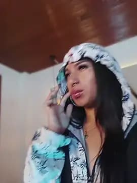 MeelFox live cam