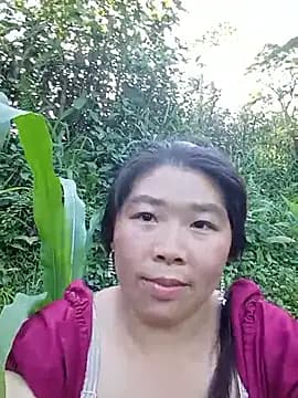 quynhkoolbae live cam