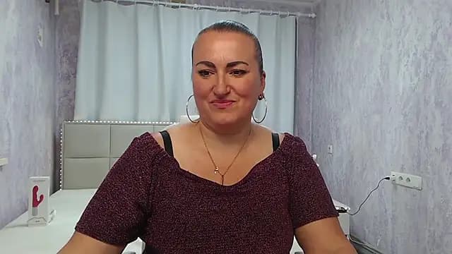 DianaMGG live cam