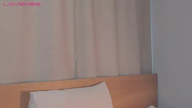 JuliannPaysour live cam