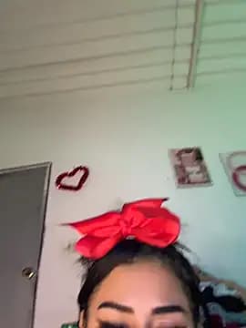 halana_squirts live cam