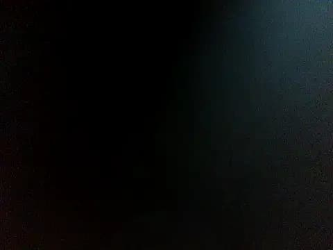 Themoon7041 live cam