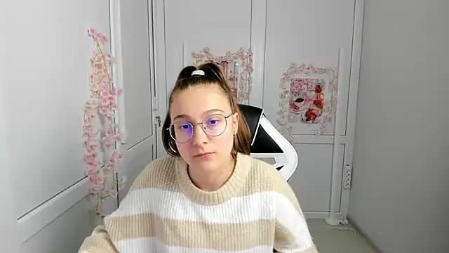 Mia_kristal live cam