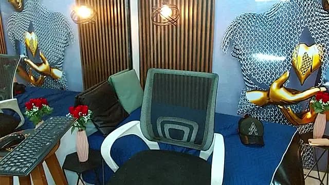 Skinny_cute_Alyer live cam