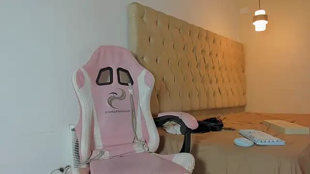 Supreme_Badboy live cam