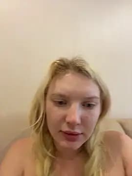 AmmyHot live cam