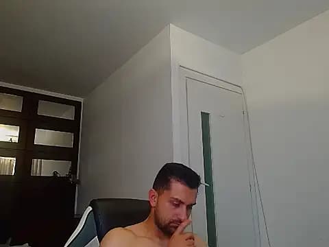 BryceReign live cam